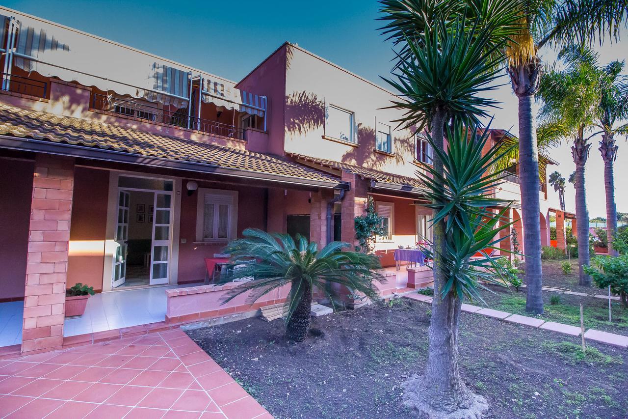 Residence Del Mare Casesicule Santa Maria Del Focallo Exterior photo
