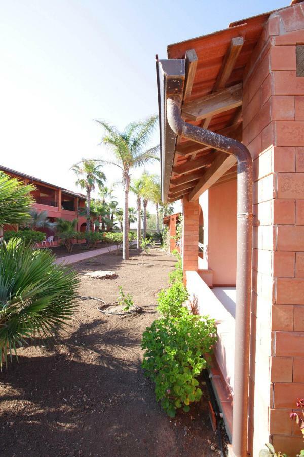 Residence Del Mare Casesicule Santa Maria Del Focallo Exterior photo